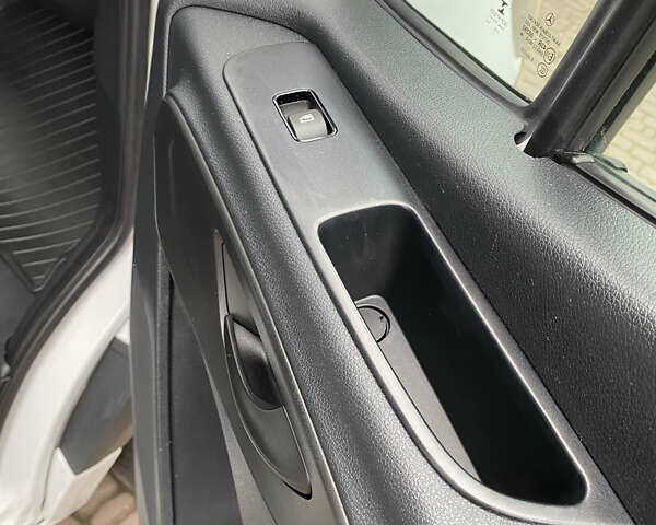 Білий Мерседес Sprinter, об'ємом двигуна 2.14 л та пробігом 280 тис. км за 28500 $, фото 21 на Automoto.ua