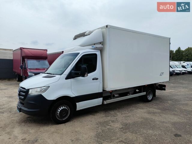 Белый Мерседес Sprinter, объемом двигателя 2.1 л и пробегом 244 тыс. км за 29900 $, фото 1 на Automoto.ua