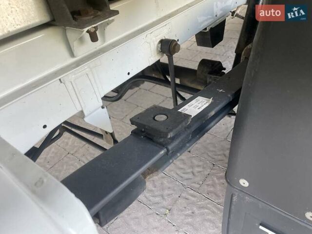 Белый Мерседес Sprinter, объемом двигателя 3 л и пробегом 254 тыс. км за 28500 $, фото 14 на Automoto.ua
