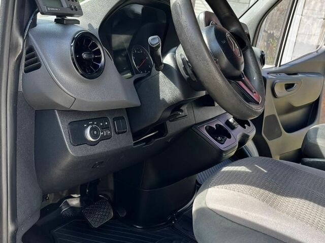 Білий Мерседес Sprinter, об'ємом двигуна 3 л та пробігом 870 тис. км за 29999 $, фото 17 на Automoto.ua