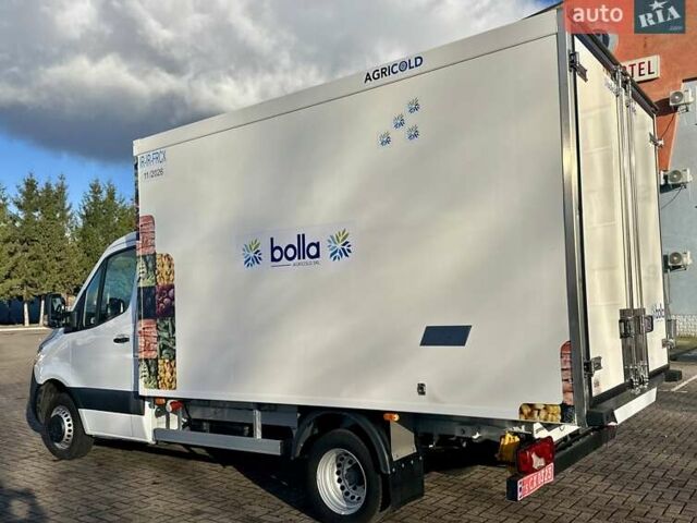 Белый Мерседес Sprinter, объемом двигателя 2.2 л и пробегом 218 тыс. км за 34550 $, фото 12 на Automoto.ua