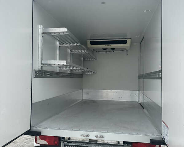 Білий Мерседес Sprinter, об'ємом двигуна 2.2 л та пробігом 256 тис. км за 27700 $, фото 17 на Automoto.ua