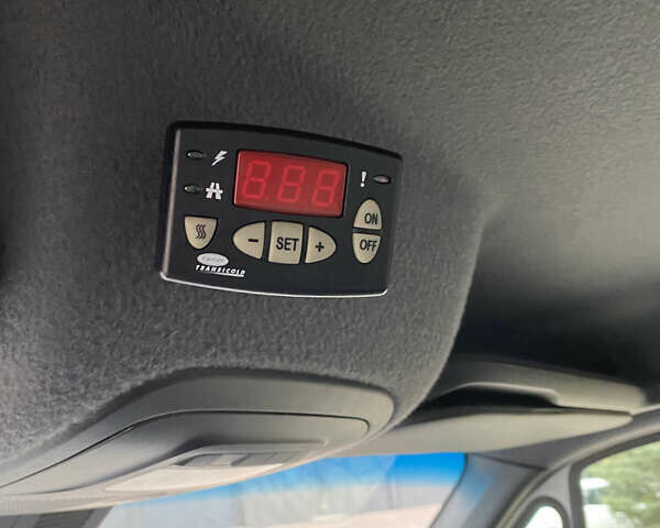 Білий Мерседес Sprinter, об'ємом двигуна 2.14 л та пробігом 280 тис. км за 28500 $, фото 27 на Automoto.ua