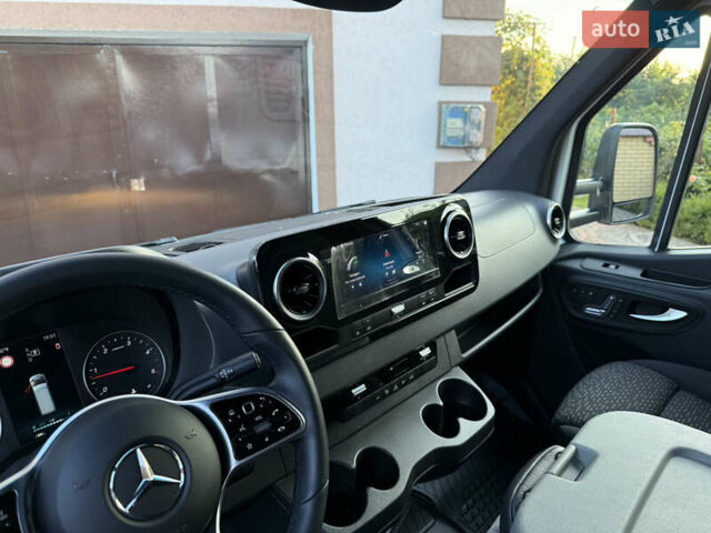Белый Мерседес Sprinter, объемом двигателя 2.99 л и пробегом 20 тыс. км за 70000 $, фото 21 на Automoto.ua