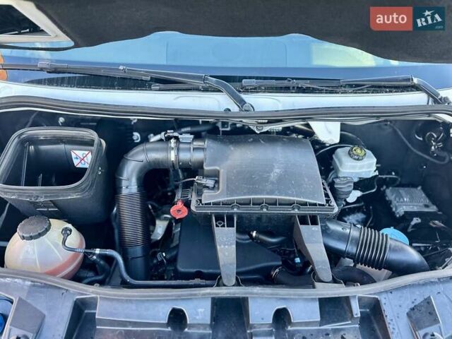 Белый Мерседес Sprinter, объемом двигателя 2.2 л и пробегом 218 тыс. км за 34550 $, фото 40 на Automoto.ua