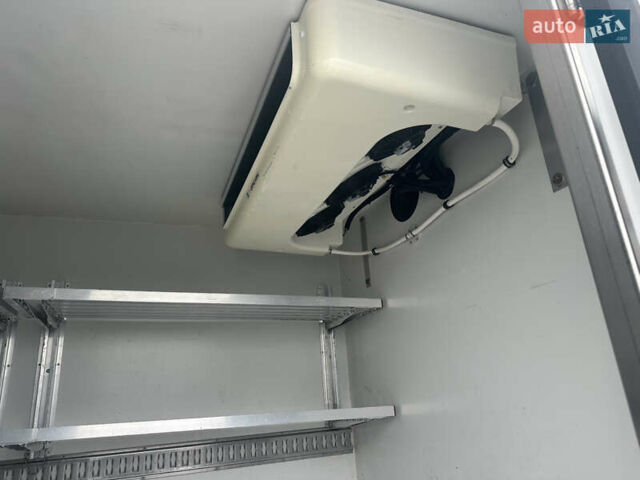 Білий Мерседес Sprinter, об'ємом двигуна 2.2 л та пробігом 256 тис. км за 27700 $, фото 25 на Automoto.ua