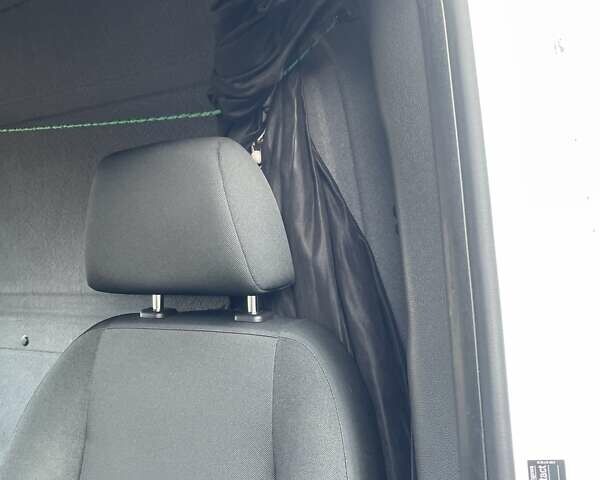 Білий Мерседес Sprinter, об'ємом двигуна 3 л та пробігом 254 тис. км за 28000 $, фото 43 на Automoto.ua