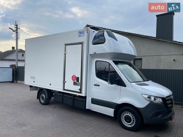 Белый Мерседес Sprinter, объемом двигателя 3 л и пробегом 253 тыс. км за 28500 $, фото 1 на Automoto.ua