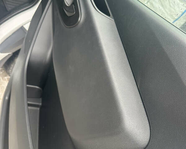 Білий Мерседес Sprinter, об'ємом двигуна 2.2 л та пробігом 256 тис. км за 27700 $, фото 41 на Automoto.ua