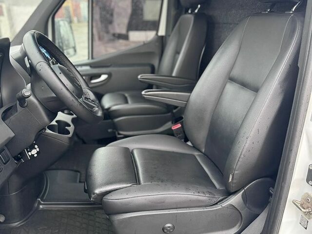 Білий Мерседес Sprinter, об'ємом двигуна 2.99 л та пробігом 481 тис. км за 34000 $, фото 16 на Automoto.ua