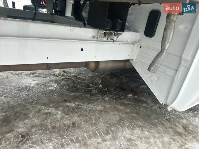 Білий Мерседес Sprinter, об'ємом двигуна 2.2 л та пробігом 256 тис. км за 27700 $, фото 35 на Automoto.ua