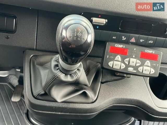 Белый Мерседес Sprinter, объемом двигателя 3 л и пробегом 253 тыс. км за 28500 $, фото 41 на Automoto.ua