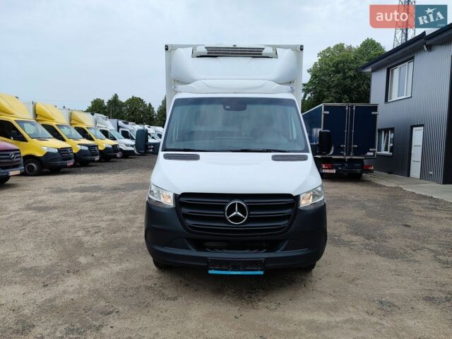 Белый Мерседес Sprinter, объемом двигателя 2.1 л и пробегом 244 тыс. км за 29900 $, фото 3 на Automoto.ua