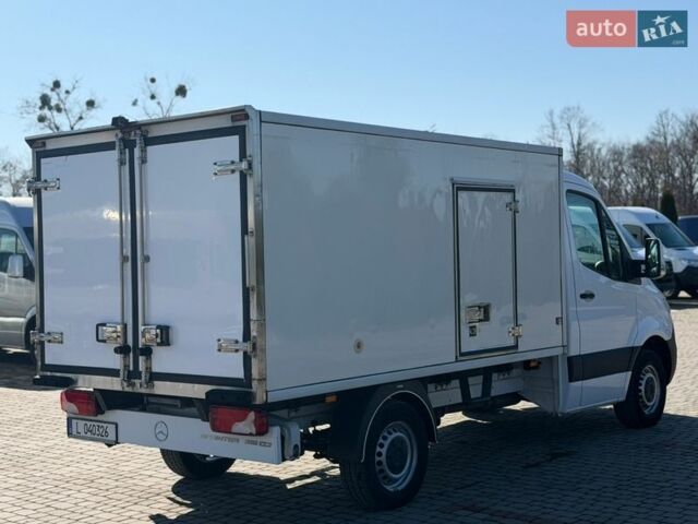 Белый Мерседес Sprinter, объемом двигателя 2.14 л и пробегом 234 тыс. км за 24000 $, фото 3 на Automoto.ua