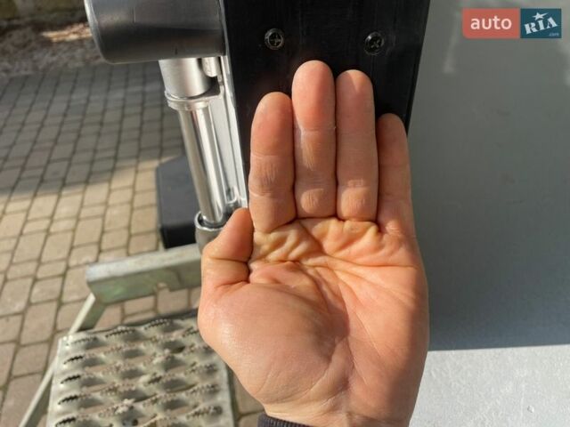 Белый Мерседес Sprinter, объемом двигателя 2.2 л и пробегом 360 тыс. км за 30800 $, фото 7 на Automoto.ua