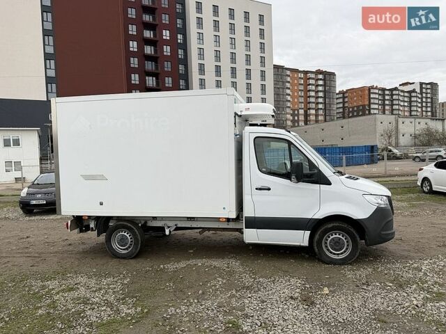 Белый Мерседес Sprinter, объемом двигателя 2.2 л и пробегом 240 тыс. км за 24600 $, фото 1 на Automoto.ua