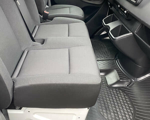 Білий Мерседес Sprinter, об'ємом двигуна 2.14 л та пробігом 280 тис. км за 28500 $, фото 17 на Automoto.ua