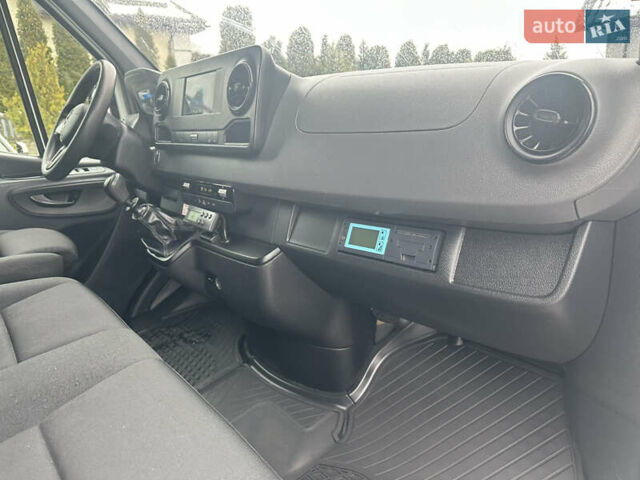 Білий Мерседес Sprinter, об'ємом двигуна 2.2 л та пробігом 256 тис. км за 27700 $, фото 39 на Automoto.ua