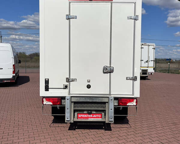 Белый Мерседес Sprinter, объемом двигателя 2.1 л и пробегом 244 тыс. км за 23750 $, фото 4 на Automoto.ua