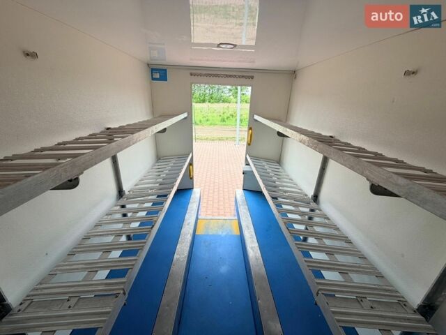 Белый Мерседес Sprinter, объемом двигателя 2.1 л и пробегом 278 тыс. км за 26500 $, фото 18 на Automoto.ua