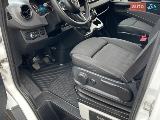 Белый Мерседес Sprinter, объемом двигателя 3 л и пробегом 253 тыс. км за 28500 $, фото 42 на Automoto.ua