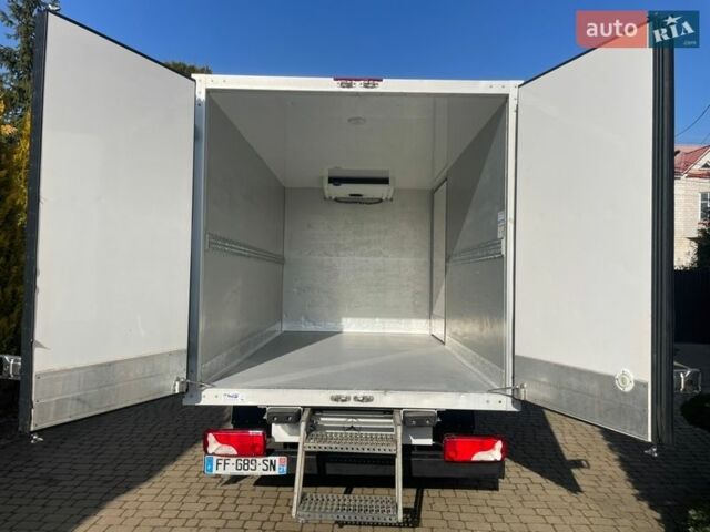 Белый Мерседес Sprinter, объемом двигателя 2.2 л и пробегом 360 тыс. км за 30800 $, фото 6 на Automoto.ua