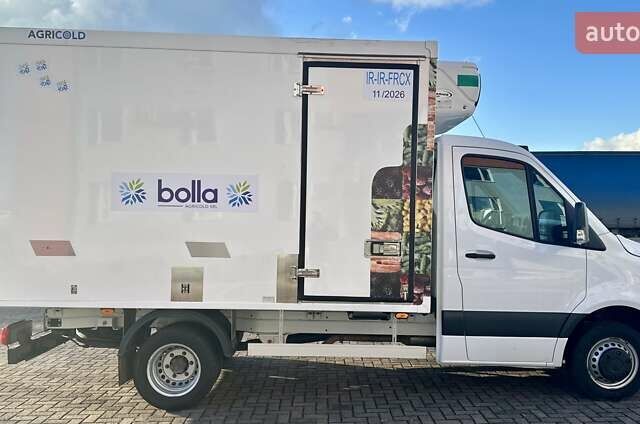 Белый Мерседес Sprinter, объемом двигателя 2.2 л и пробегом 218 тыс. км за 34550 $, фото 7 на Automoto.ua