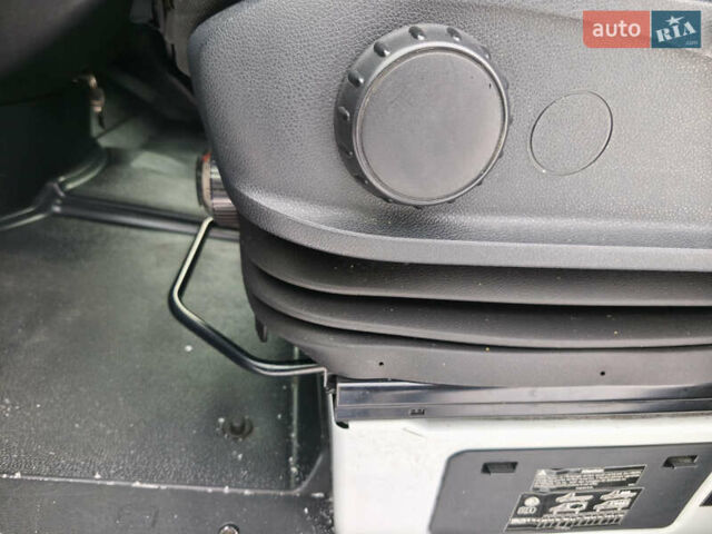 Білий Мерседес Sprinter, об'ємом двигуна 2.2 л та пробігом 242 тис. км за 32500 $, фото 20 на Automoto.ua