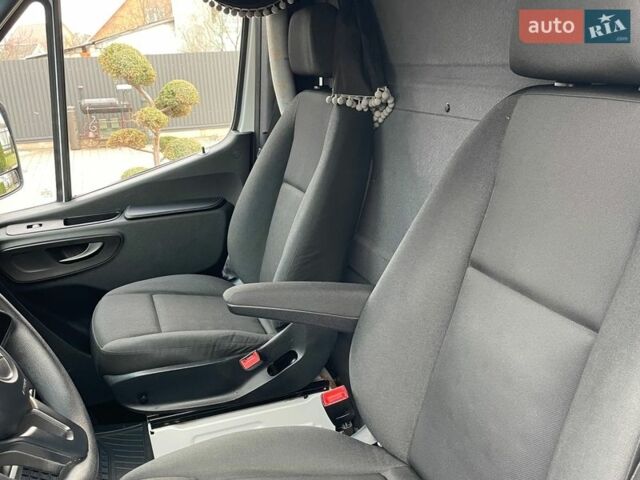 Белый Мерседес Sprinter, объемом двигателя 3 л и пробегом 253 тыс. км за 28500 $, фото 38 на Automoto.ua