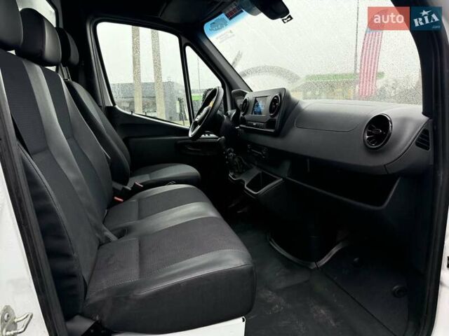 Белый Мерседес Sprinter, объемом двигателя 0 л и пробегом 330 тыс. км за 22000 $, фото 16 на Automoto.ua