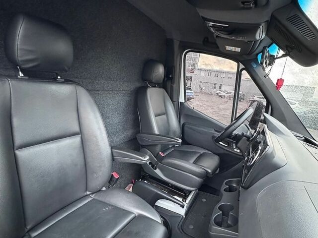 Білий Мерседес Sprinter, об'ємом двигуна 2.99 л та пробігом 481 тис. км за 34000 $, фото 24 на Automoto.ua