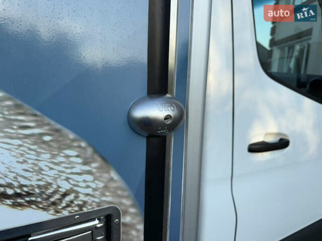 Белый Мерседес Sprinter, объемом двигателя 2.99 л и пробегом 20 тыс. км за 70000 $, фото 46 на Automoto.ua