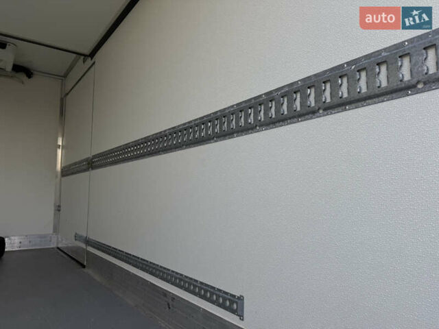 Белый Мерседес Sprinter, объемом двигателя 2.99 л и пробегом 20 тыс. км за 70000 $, фото 40 на Automoto.ua