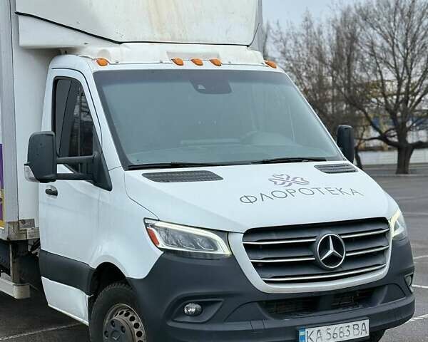 Белый Мерседес Sprinter, объемом двигателя 2.99 л и пробегом 472 тыс. км за 34000 $, фото 7 на Automoto.ua