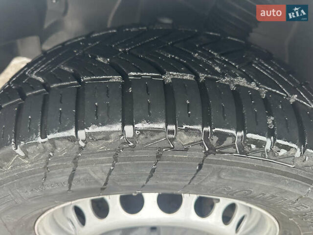 Білий Мерседес Sprinter, об'ємом двигуна 2.2 л та пробігом 256 тис. км за 27700 $, фото 29 на Automoto.ua