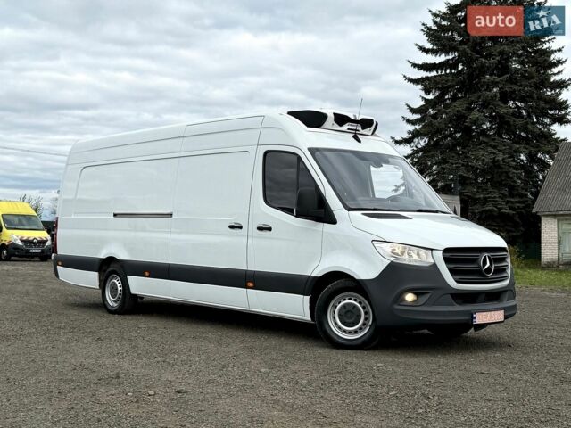 Белый Мерседес Sprinter, объемом двигателя 3 л и пробегом 236 тыс. км за 30000 $, фото 4 на Automoto.ua