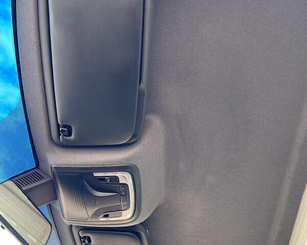 Белый Мерседес Sprinter, объемом двигателя 2.1 л и пробегом 244 тыс. км за 23750 $, фото 25 на Automoto.ua