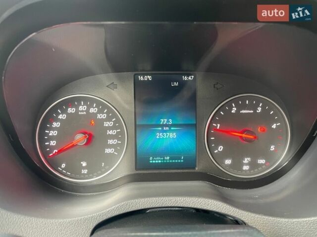 Белый Мерседес Sprinter, объемом двигателя 3 л и пробегом 253 тыс. км за 28500 $, фото 46 на Automoto.ua