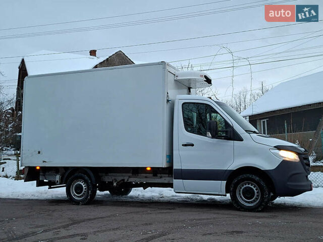 Білий Мерседес Sprinter, об'ємом двигуна 0 л та пробігом 200 тис. км за 22200 $, фото 4 на Automoto.ua