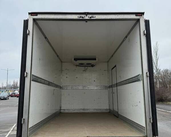 Белый Мерседес Sprinter, объемом двигателя 2.99 л и пробегом 472 тыс. км за 34000 $, фото 9 на Automoto.ua