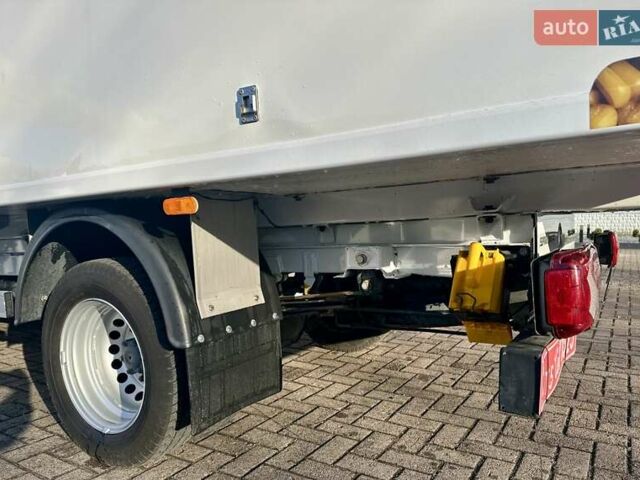 Белый Мерседес Sprinter, объемом двигателя 2.2 л и пробегом 218 тыс. км за 34550 $, фото 17 на Automoto.ua