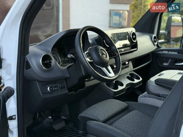 Белый Мерседес Sprinter, объемом двигателя 2.99 л и пробегом 20 тыс. км за 70000 $, фото 20 на Automoto.ua