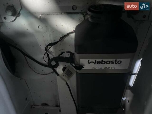 Белый Мерседес Sprinter, объемом двигателя 3 л и пробегом 254 тыс. км за 27500 $, фото 26 на Automoto.ua