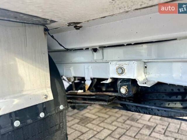 Белый Мерседес Sprinter, объемом двигателя 2.2 л и пробегом 218 тыс. км за 34550 $, фото 22 на Automoto.ua
