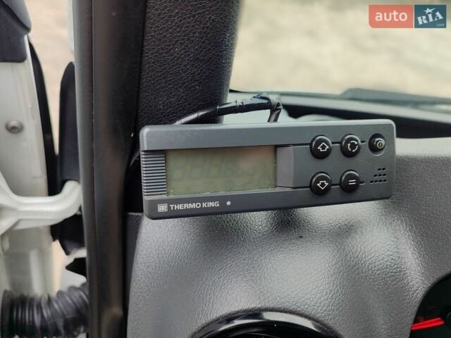 Белый Мерседес Sprinter, объемом двигателя 2.1 л и пробегом 244 тыс. км за 29900 $, фото 24 на Automoto.ua