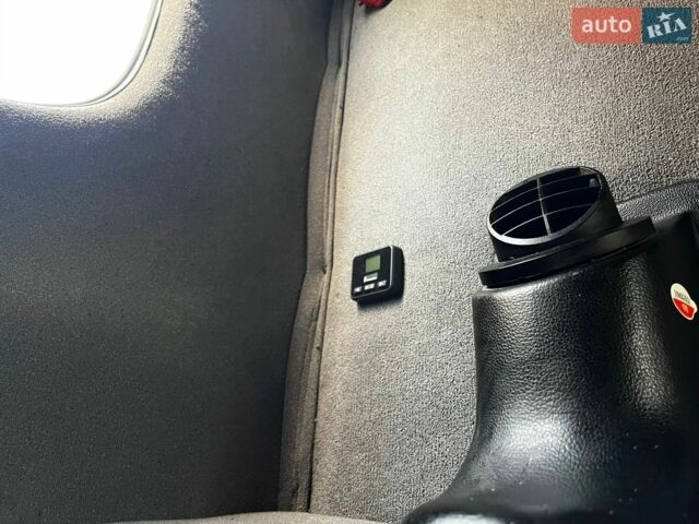 Білий Мерседес Sprinter, об'ємом двигуна 3 л та пробігом 870 тис. км за 29999 $, фото 14 на Automoto.ua