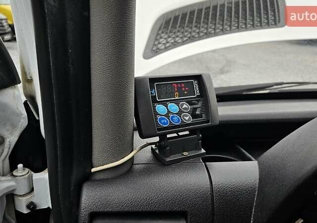 Білий Мерседес Sprinter, об'ємом двигуна 2.2 л та пробігом 171 тис. км за 29800 $, фото 39 на Automoto.ua