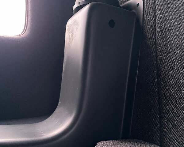 Белый Мерседес Sprinter, объемом двигателя 3 л и пробегом 253 тыс. км за 28500 $, фото 53 на Automoto.ua