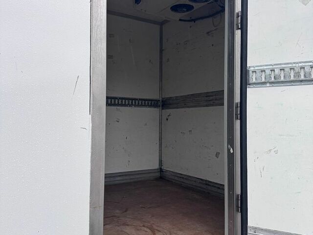 Білий Мерседес Sprinter, об'ємом двигуна 2.99 л та пробігом 481 тис. км за 34000 $, фото 7 на Automoto.ua