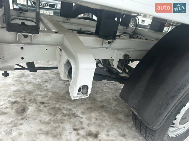 Білий Мерседес Sprinter, об'ємом двигуна 2.2 л та пробігом 256 тис. км за 27700 $, фото 33 на Automoto.ua